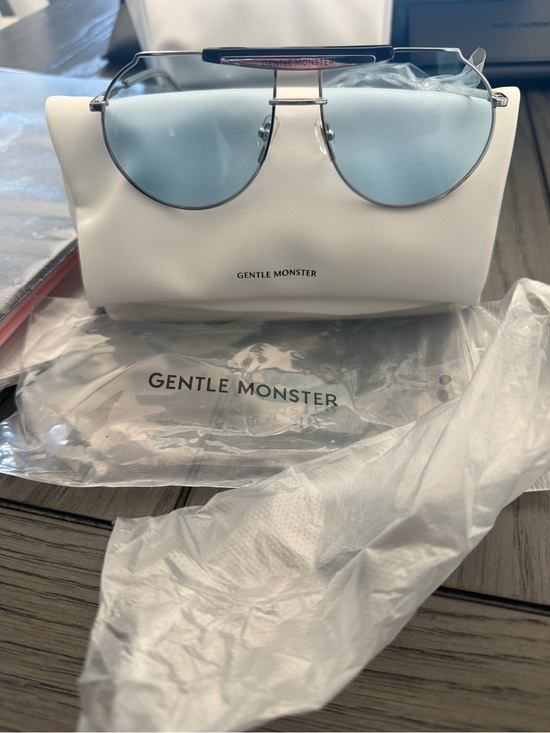 GENTLE MONSTER Accessories - GENTLE MONSTER aviator Silver Frame Sunglasses with Light Blue Lenses